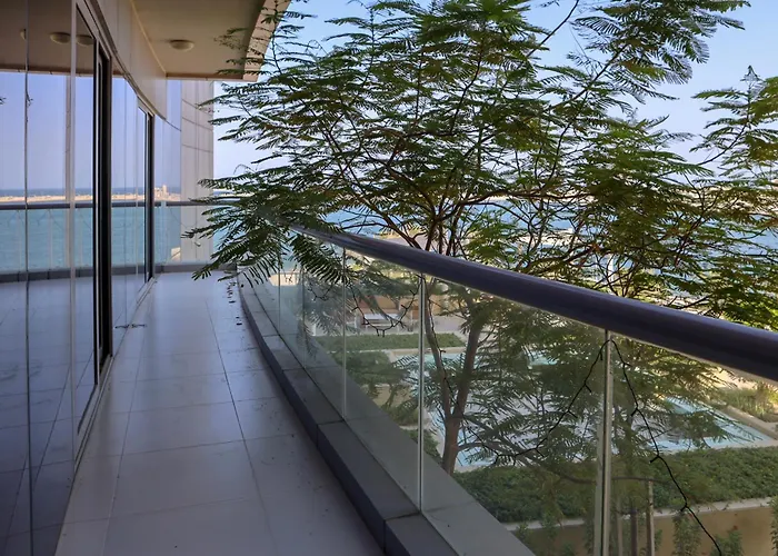Beachfront Home With Sea View - 2Br, 134M2
